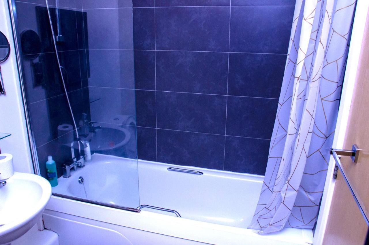 Allen Luxury Apartment Ковентри Экстерьер фото